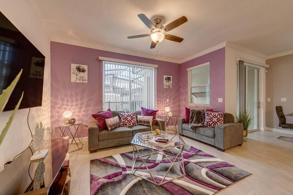 Newly Listed Townhouse Storey Lake, Free Waterpark كيسيمي المظهر الخارجي الصورة