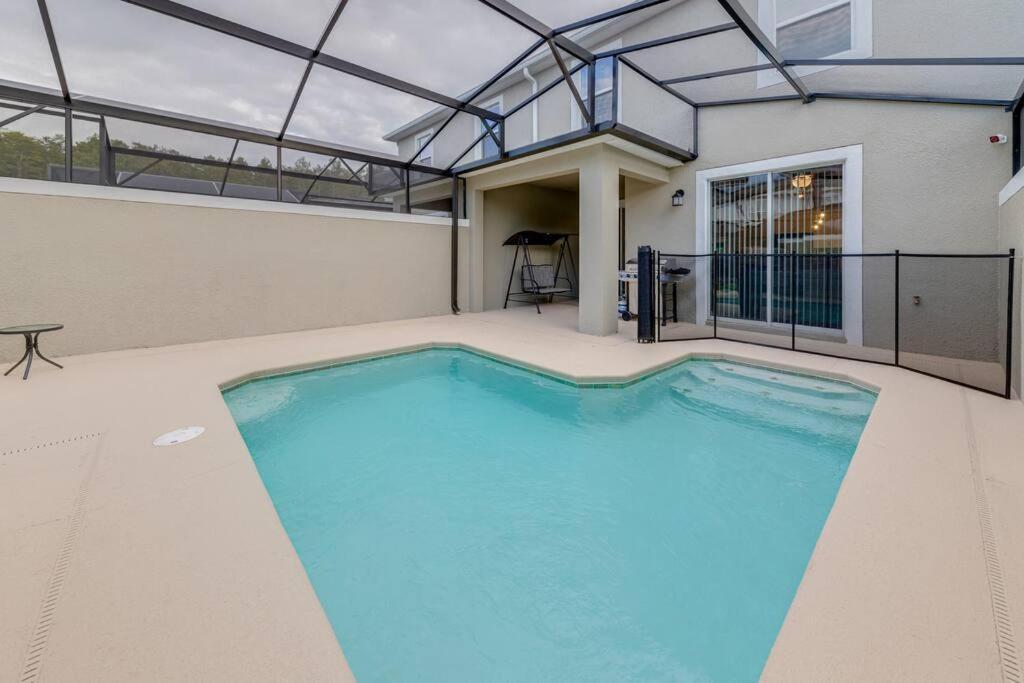 Newly Listed Townhouse Storey Lake, Free Waterpark كيسيمي المظهر الخارجي الصورة
