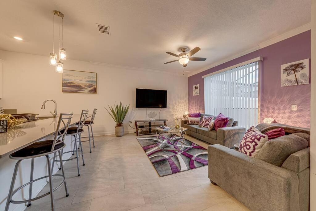 Newly Listed Townhouse Storey Lake, Free Waterpark كيسيمي المظهر الخارجي الصورة