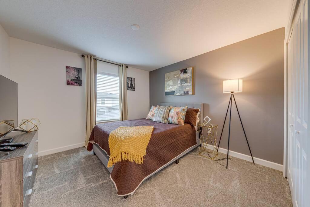 Newly Listed Townhouse Storey Lake, Free Waterpark كيسيمي المظهر الخارجي الصورة